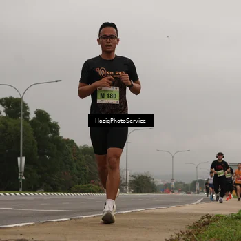 Runner Photo 8528829