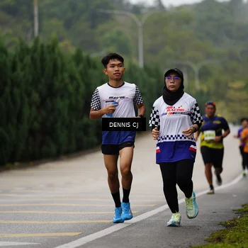 Runner Photo 8529021