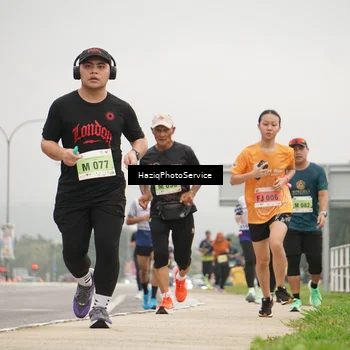 Runner Photo 8529053