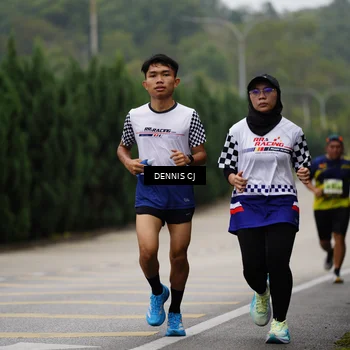 Runner Photo 8529056