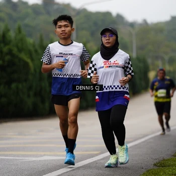 Runner Photo 8529075