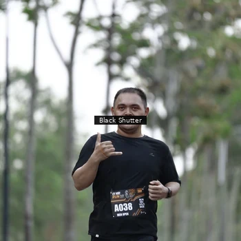 Runner Photo 8529436