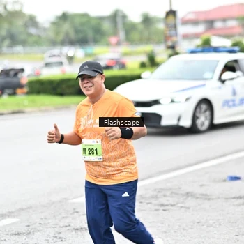 Runner Photo 8529474