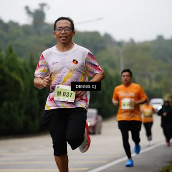 Runner Photo 8529635
