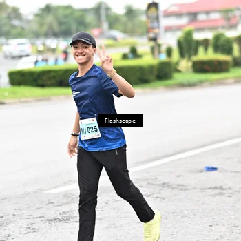 Runner Photo 8529687