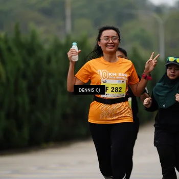 Runner Photo 8529692