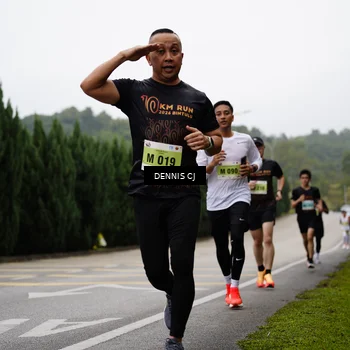 Runner Photo 8529880