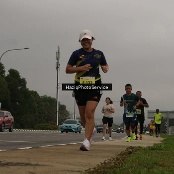 Runner Photo 8529928