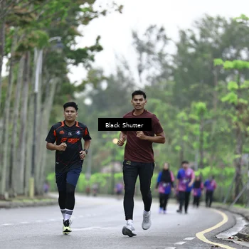 Runner Photo 8530002