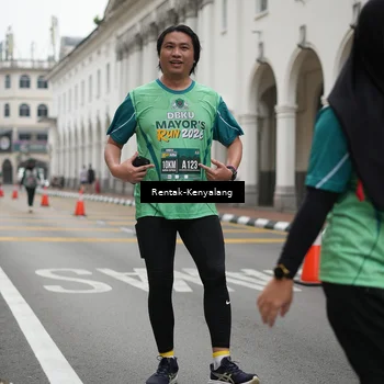 Runner Photo 8530375
