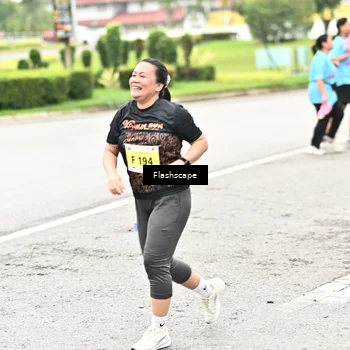 Runner Photo 8530656