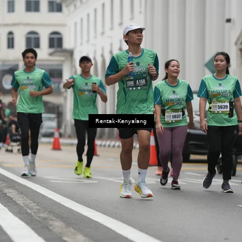 Runner Photo 8532075