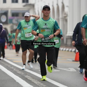 Runner Photo 8534873