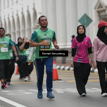Runner Photo 8534874
