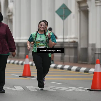 Runner Photo 8535056