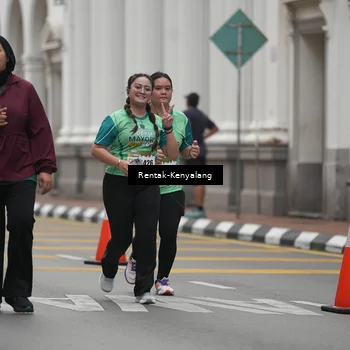 Runner Photo 8535060