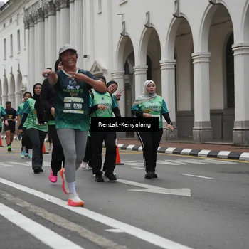 Runner Photo 8535464