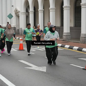 Runner Photo 8535699