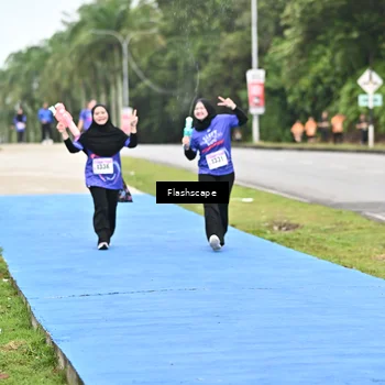 Runner Photo 8535997