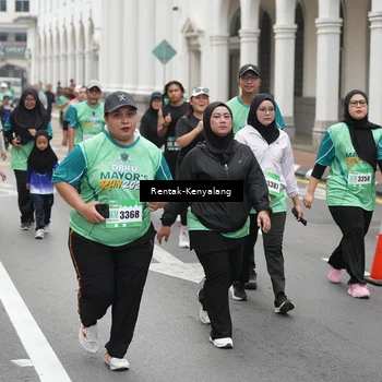 Runner Photo 8536041