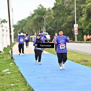Runner Photo 8536235