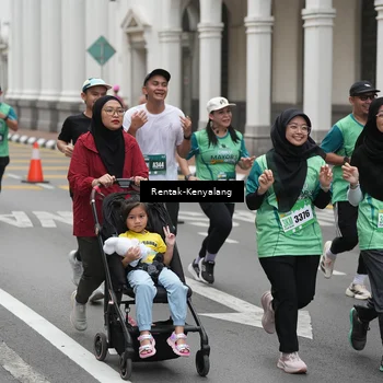 Runner Photo 8536242