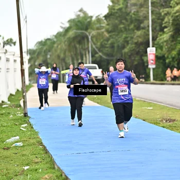 Runner Photo 8536263