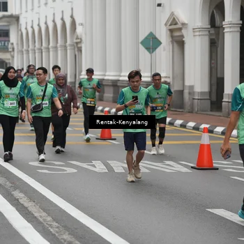 Runner Photo 8536299