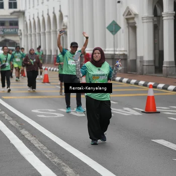 Runner Photo 8536315