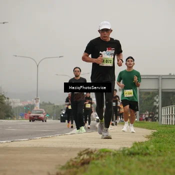 Runner Photo 8536610