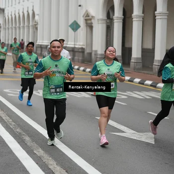 Runner Photo 8536704
