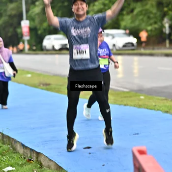 Runner Photo 8536729