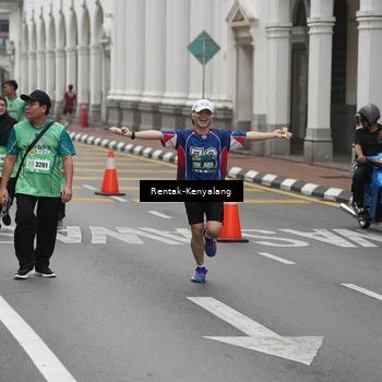 Runner Photo 8536734