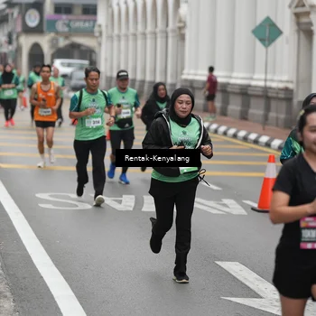 Runner Photo 8536807