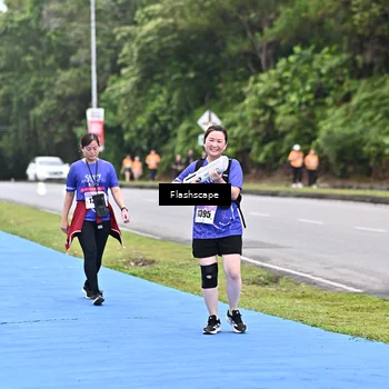 Runner Photo 8536841