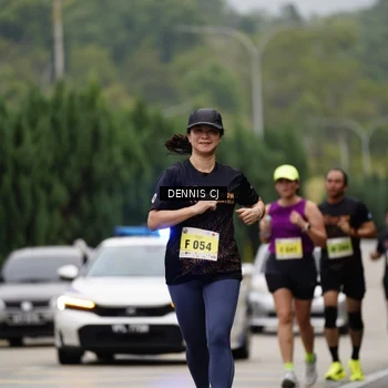 Runner Photo 8536972