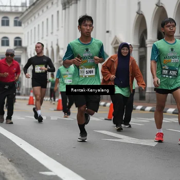 Runner Photo 8537405
