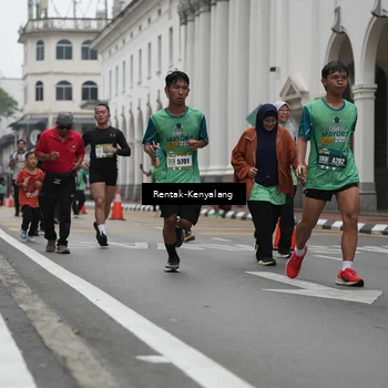 Runner Photo 8537428