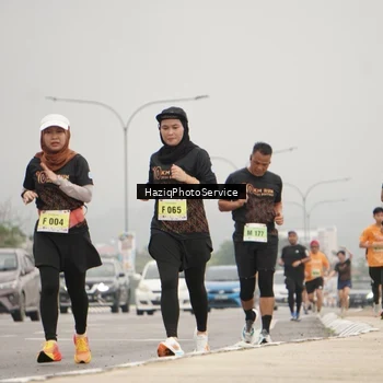 Runner Photo 8537601
