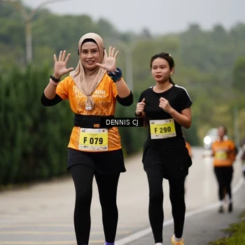 Runner Photo 8537654