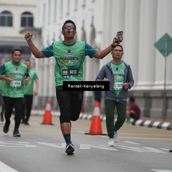 Runner Photo 8537865