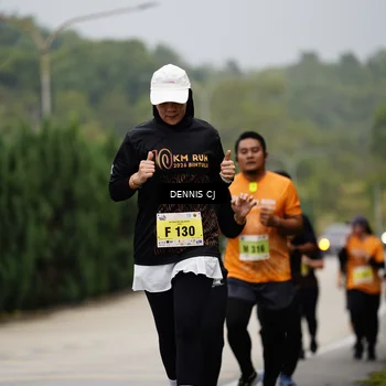 Runner Photo 8537906