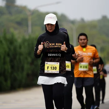 Runner Photo 8537909