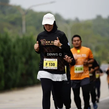 Runner Photo 8537913