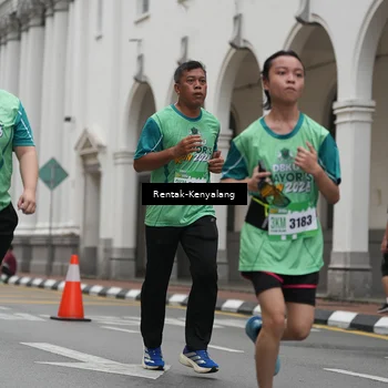 Runner Photo 8537979