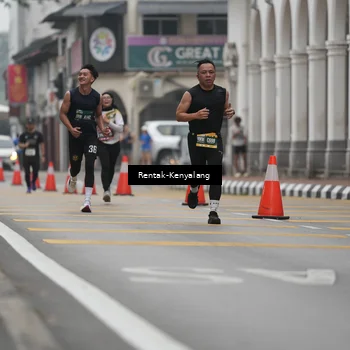 Runner Photo 8538239