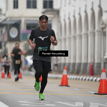 Runner Photo 8538254