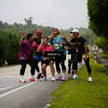 Runner Photo 8538792