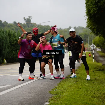 Runner Photo 8538795