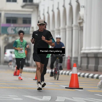 Runner Photo 8538796